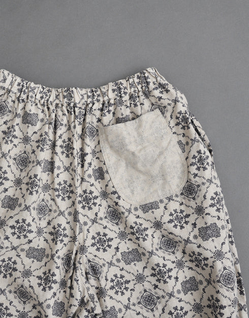 リネンのバルーンパンツ